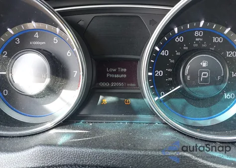 2013 Hyundai Sonata Limited z USA, uszkodzony, nr VIN 5NPEC4AC9DH774589